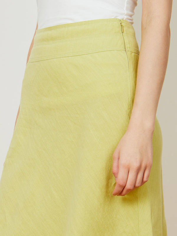 Woman wearing the Provence Circle Skirt in Lemongrass by Margaret O'Leary.