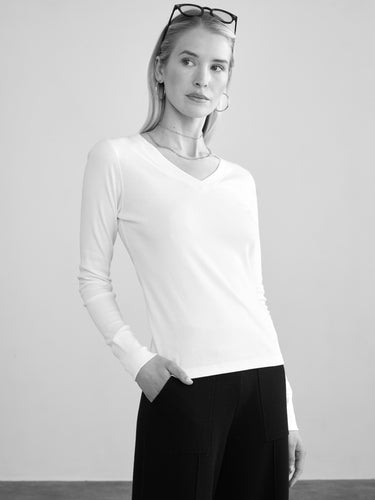 RIBBED COTTON L/S V-NECK by Margaret O'Leary