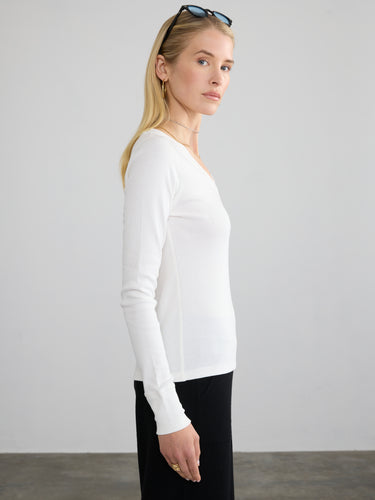 RIBBED COTTON L/S V-NECK by Margaret O'Leary