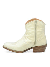Mizz Moo Carlito boot in linen.