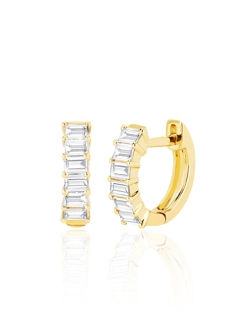 PRONG SET DIAMOND BAGUETTE HUGGIE